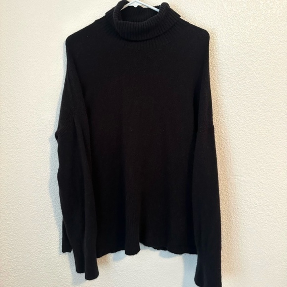 J. Crew Sweater Women’s M Black Cashmere Wool Blend Turtleneck Pullover